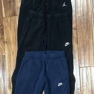 Nike lot of 3 sweatpants